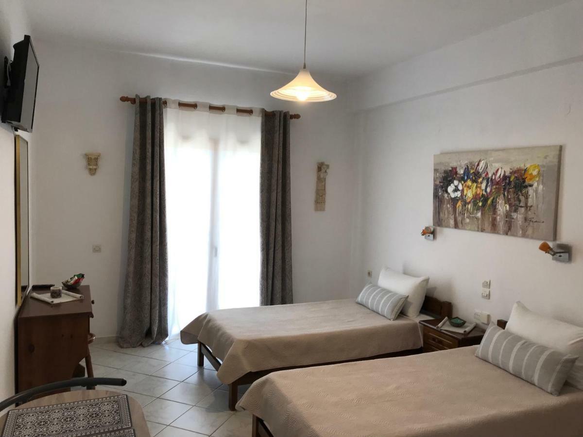 Floros Apartments Agios Stefanos Avliotes  Exterior foto